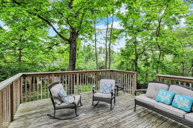 $280,000 | 2210 South Laurelwood Circle, Bloomington, IN 47401