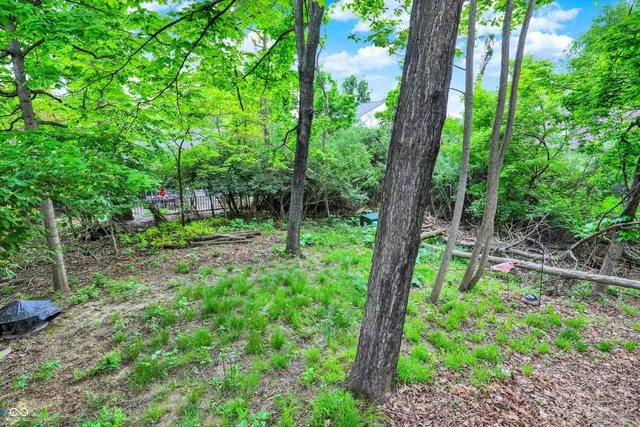 $280,000 | 2210 South Laurelwood Circle, Bloomington, IN 47401