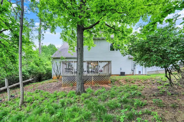 $280,000 | 2210 South Laurelwood Circle, Bloomington, IN 47401