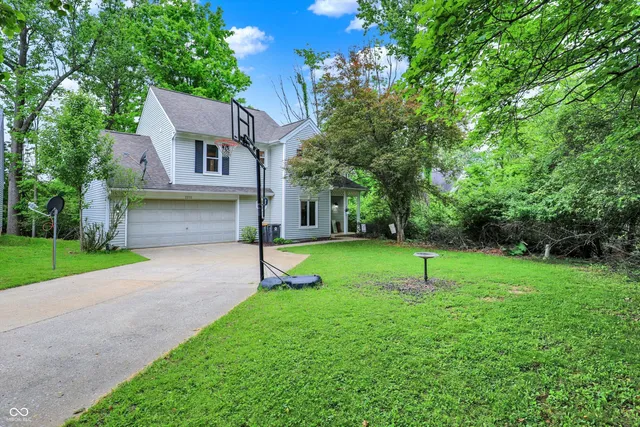 $280,000 | 2210 South Laurelwood Circle, Bloomington, IN 47401