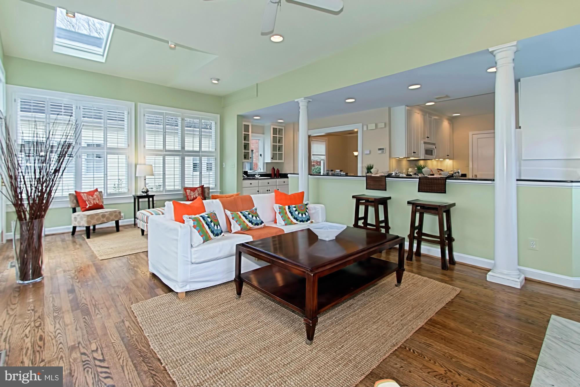 1507 Russell Road Alexandria, VA 22301 - Photo 11 of 30 Family Room