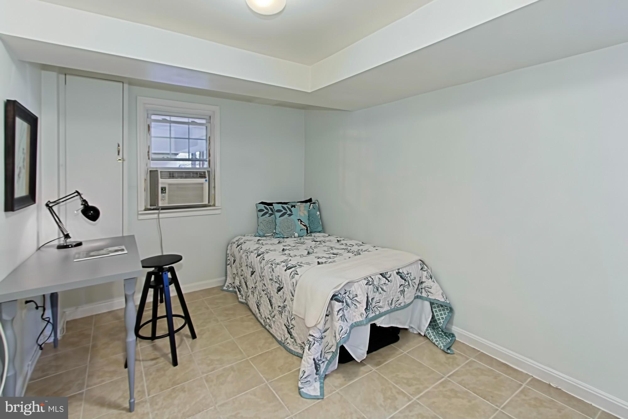 1507 Russell Road Alexandria, VA 22301 - Photo 27 of 30 Bedroom