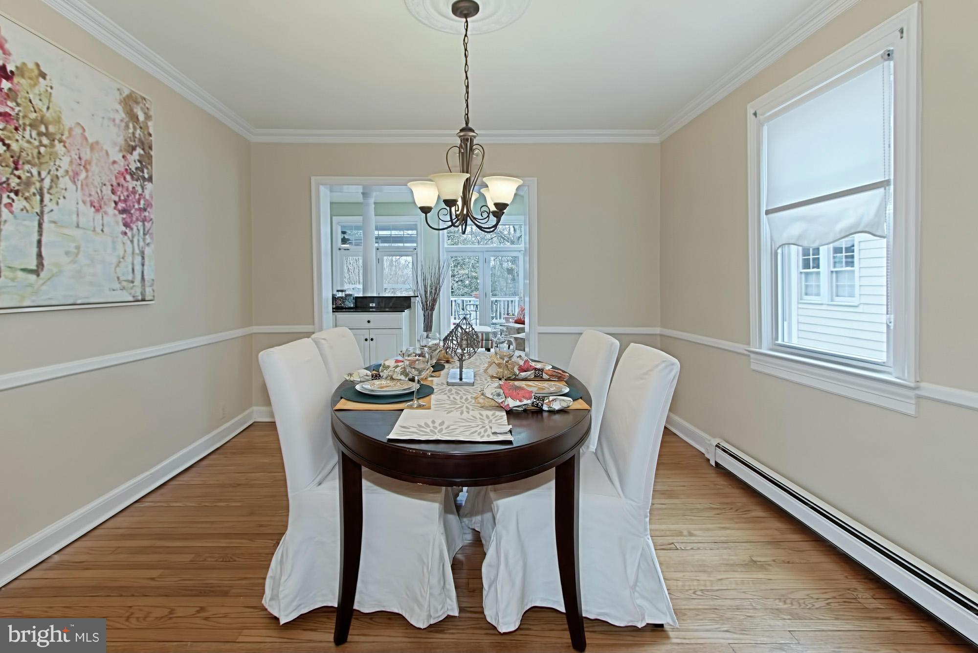 1507 Russell Road Alexandria, VA 22301 - Photo 5 of 30 Dining Room
