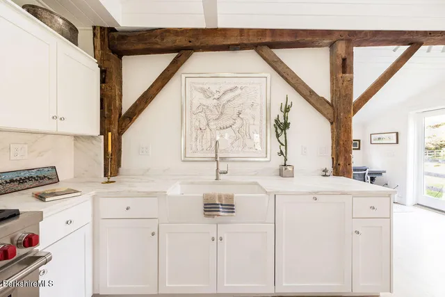 $2,250,000 | 302 A Egremont Plain Road, Egremont, MA 01230