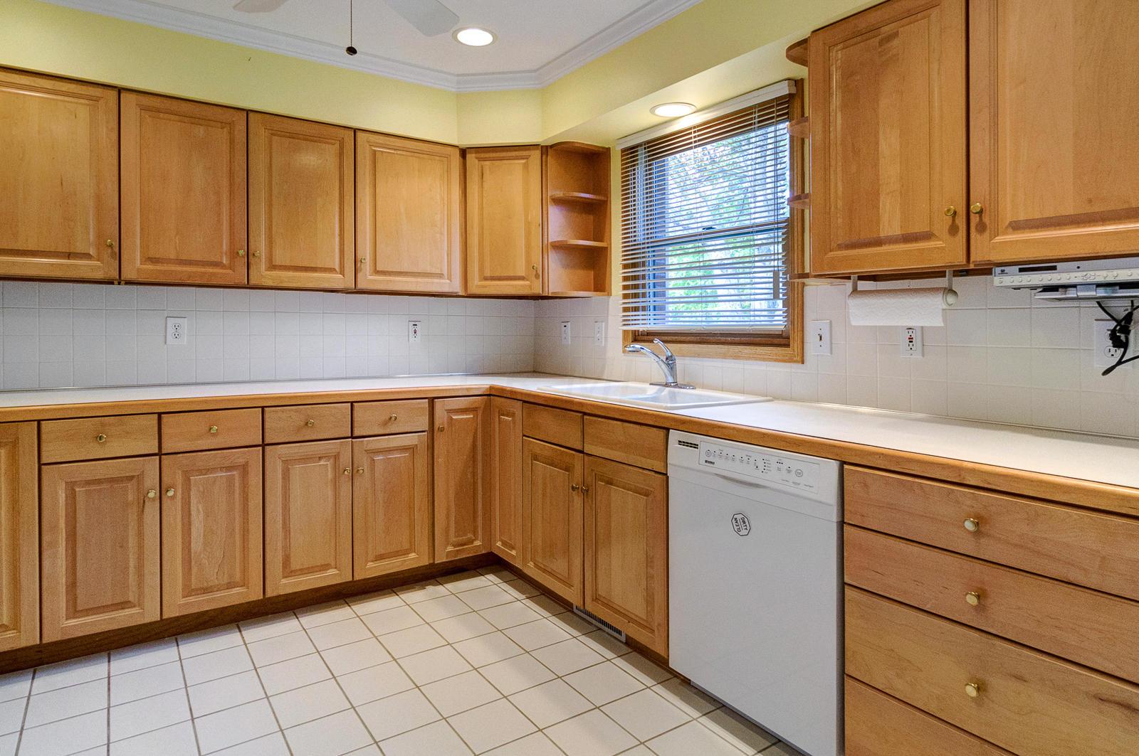 3221 West Case Road Dublin, OH 43017 - Photo 4 of 31 Gallery Image 4
