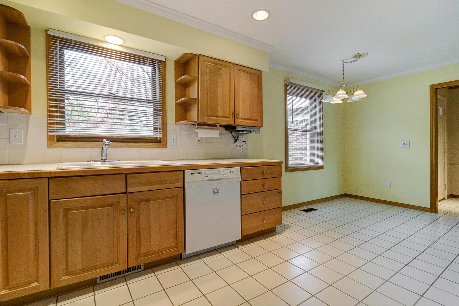 3221 West Case Road Dublin, OH 43017 - Photo 6 of 31 Gallery Image 6