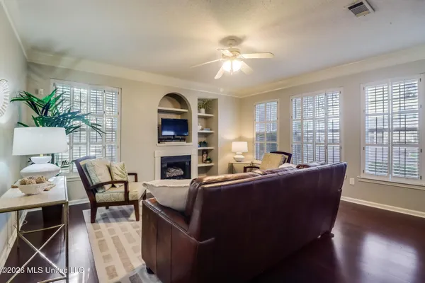 $2,800 | 2252 Beach Drive, Unit 1102, Gulfport, MS 39507