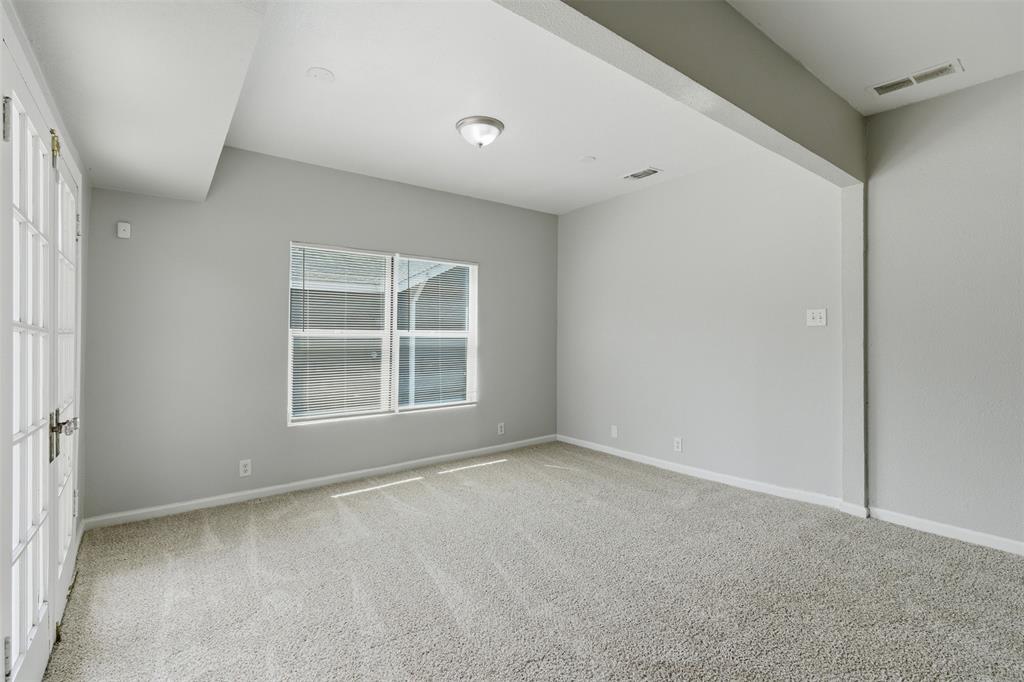 814 North Walnut Street Sherman, TX 75090 - Photo 11 of 25