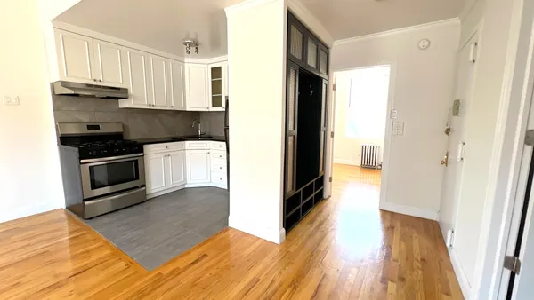 $4,200 | 124 Smith Street, Unit 2 | Cobble Hill