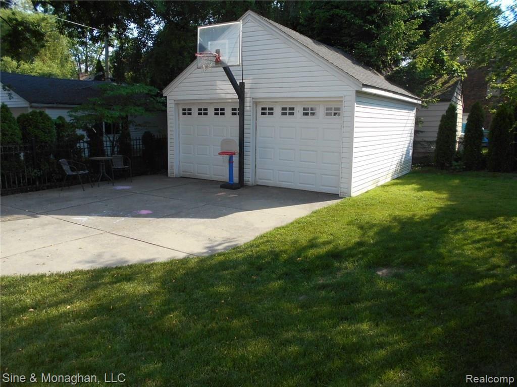 223 McMillan Road Grosse Pointe Farms, MI 48236 - Photo 36 of 39