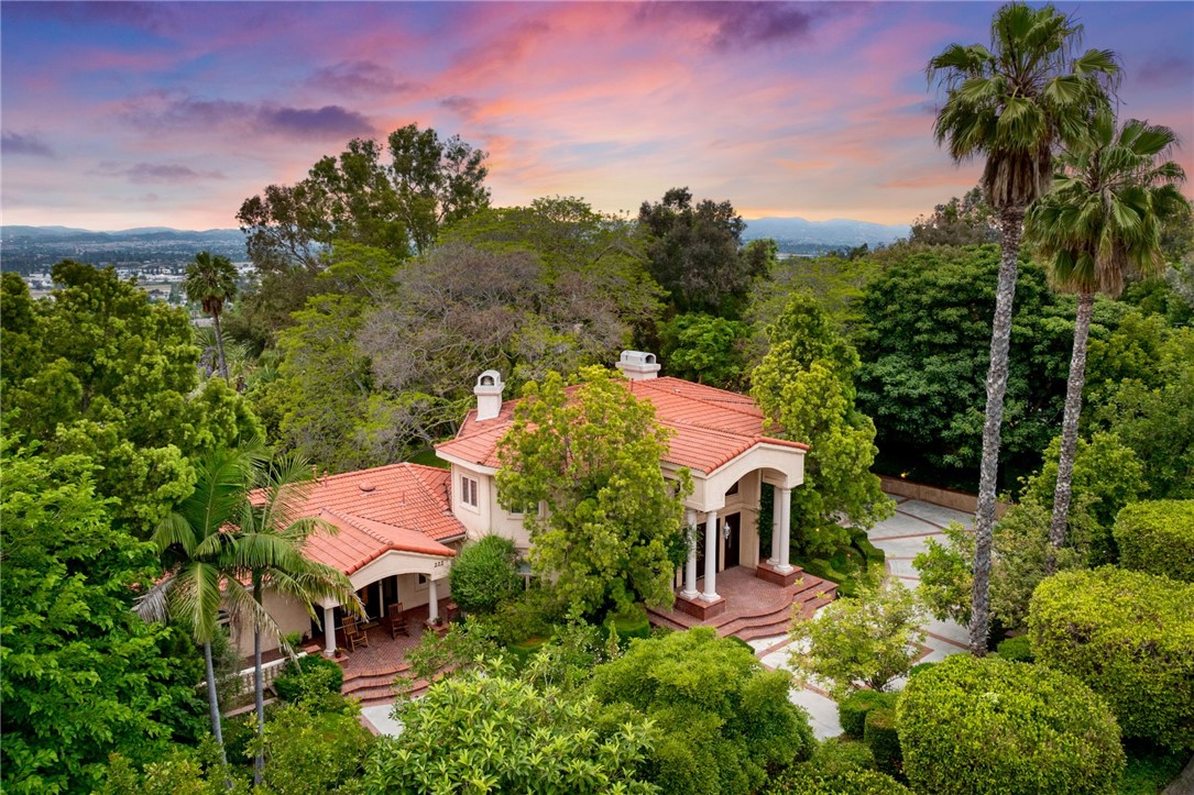 242 South Peralta Hls Dr  