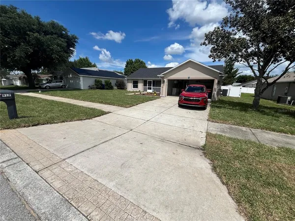 $2,800 | 917 Marquee Drive, Minneola, FL 34715