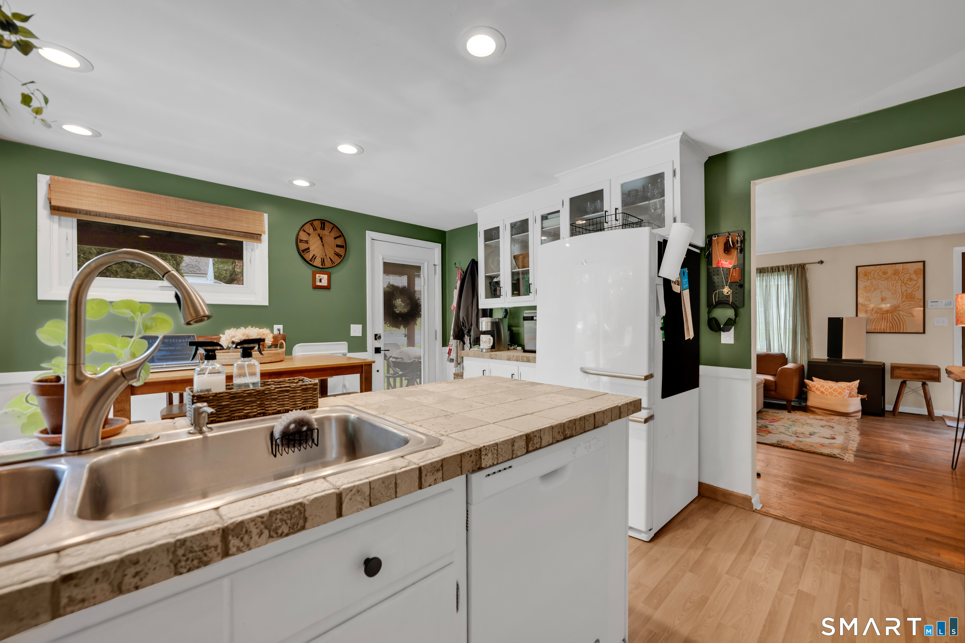 159 Arden Road Waterbury, CT 06708 - Photo 8 of 28