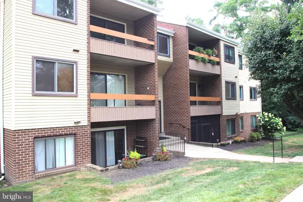 $1,750 | 1001 Scarlet Oak Court, Unit 2D, Hampstead, MD 21074
