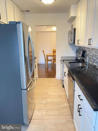 $1,750 | 1001 Scarlet Oak Court, Unit 2D, Hampstead, MD 21074