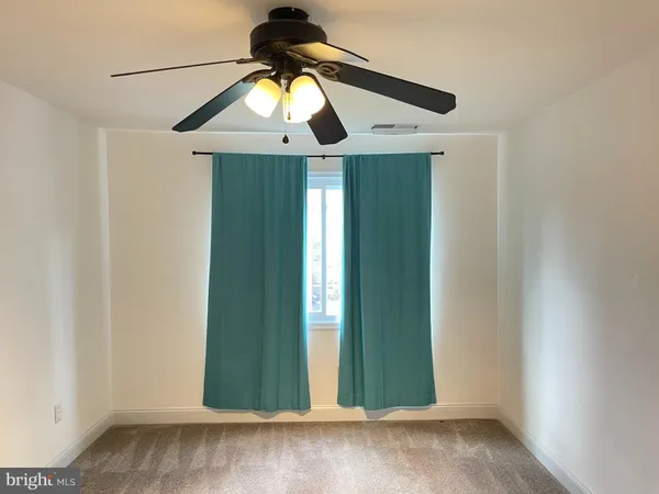 $1,750 | 1001 Scarlet Oak Court, Unit 2D, Hampstead, MD 21074