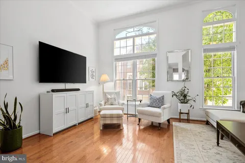 $1,100,000 | 1912 North Daniel Street, Arlington, VA 22201