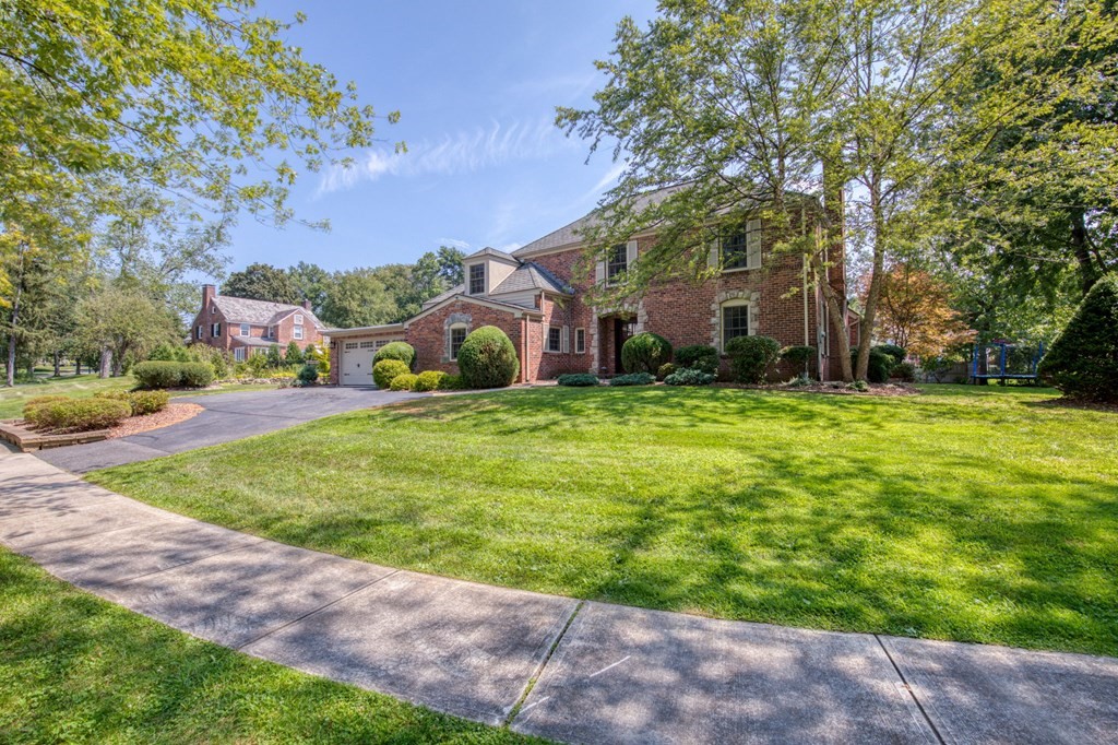123 Englewood Road Longmeadow, MA 01106 - Photo 1 of 41