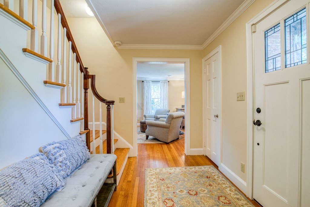 123 Englewood Road Longmeadow, MA 01106 - Photo 3 of 41