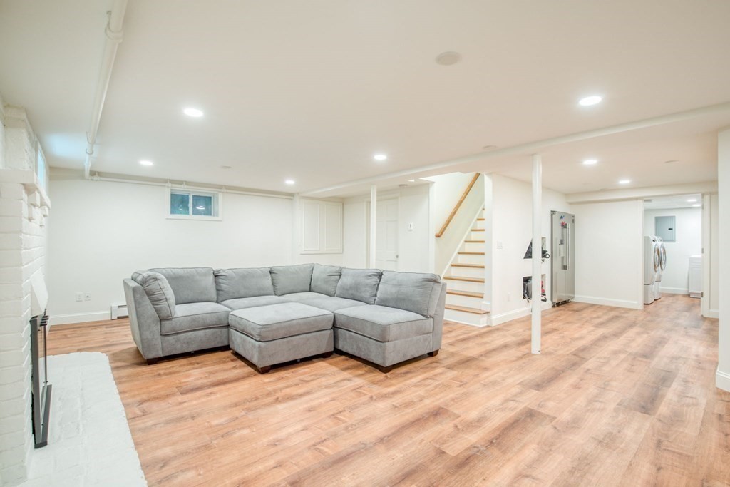 123 Englewood Road Longmeadow, MA 01106 - Photo 33 of 41