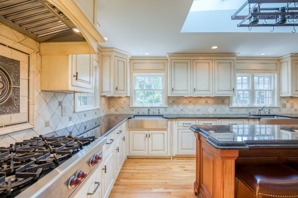 123 Englewood Road Longmeadow, MA 01106 - Photo 8 of 41