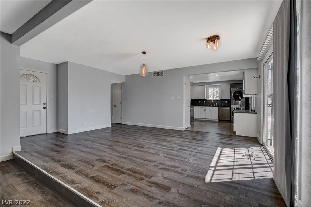 331 Xavier Street Las Vegas, NV 89107 - Photo 13 of 57