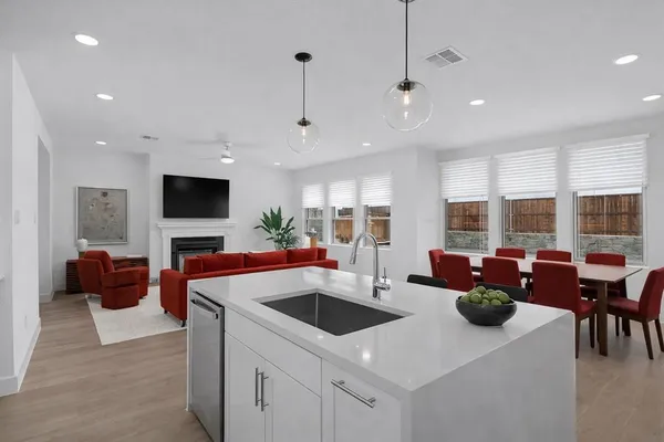 $2,490 | 418 Sagebrush Trail, Sherman, TX 75092