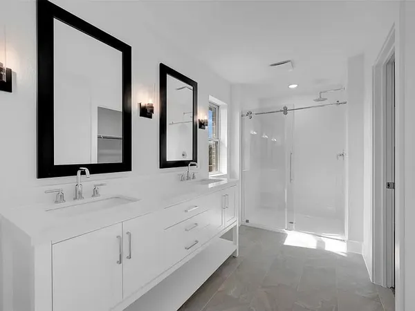 $2,490 | 418 Sagebrush Trail, Sherman, TX 75092