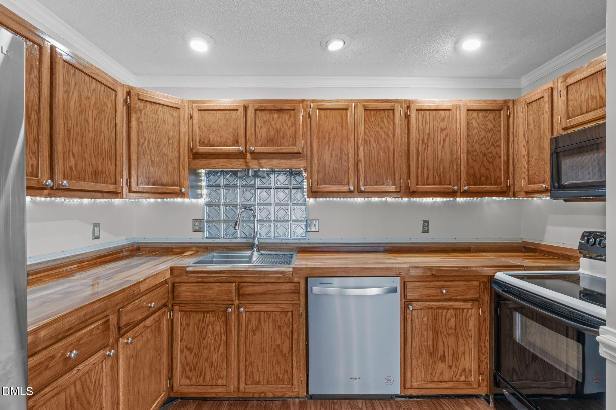 5500 Fortunes Ridge Drive, Unit 89B Durham, NC 27713 - Photo 11 of 27 Kitchen