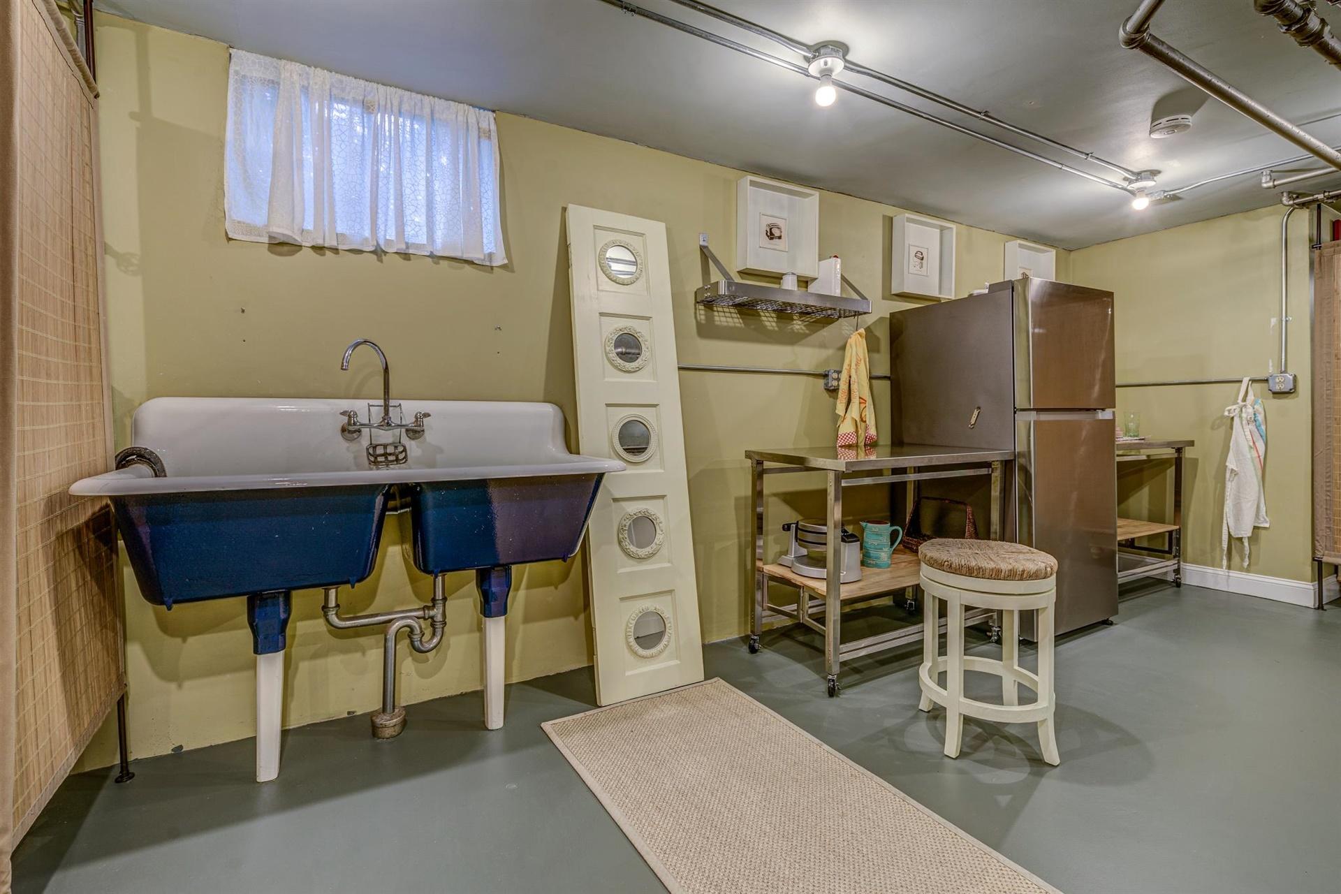3467 Grandin Road Southwest Roanoke, VA 24018 - Photo 36 of 60 36-3467 Grandin Rd SW 036
