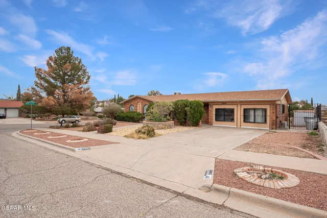 a view of outdoor space