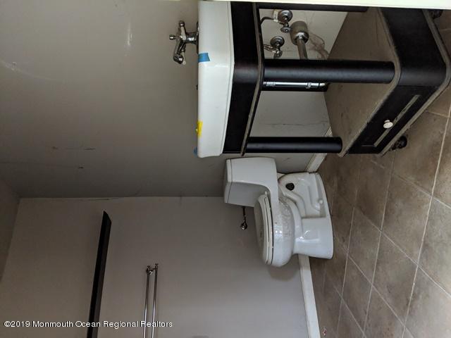 477 Pfister Road Jackson, NJ 08527 - Photo 9 of 21 a utility room with dryer and washer