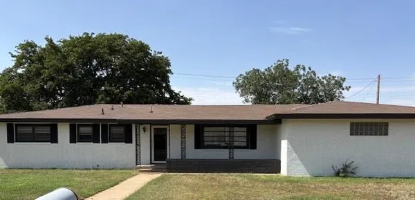 $259,900 | 1400 West Crosby Street, Slaton, TX 79364