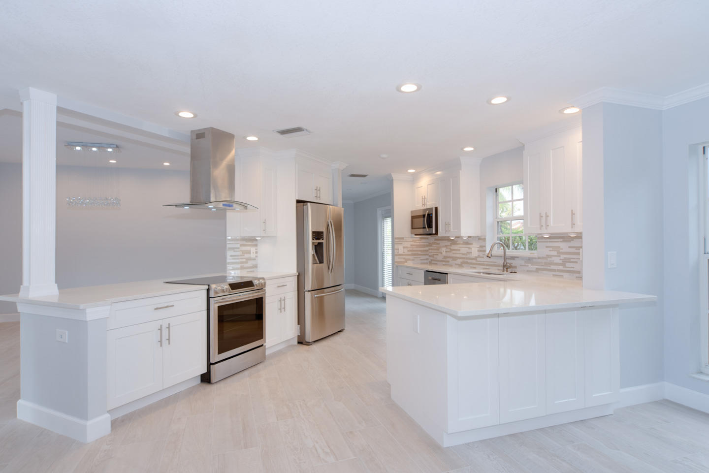 23240 L'Ermitage Circle Boca Raton, FL 33433 - Photo 3 of 4 9-Kitchen