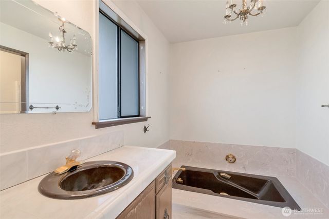 $1,050,000 | 1926 Maple Street, Everett, WA 98203