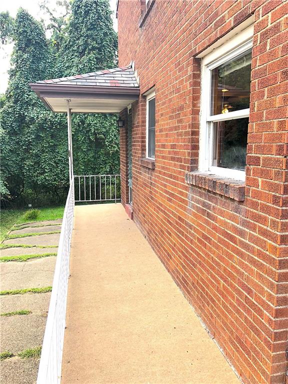 2399 Rose Garden Road Pittsburgh, PA 15220 - Photo 22 of 24 Gallery Image 22