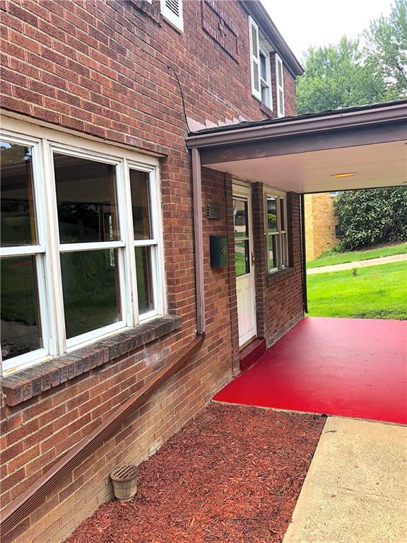 2399 Rose Garden Road Pittsburgh, PA 15220 - Photo 4 of 24 Gallery Image 4