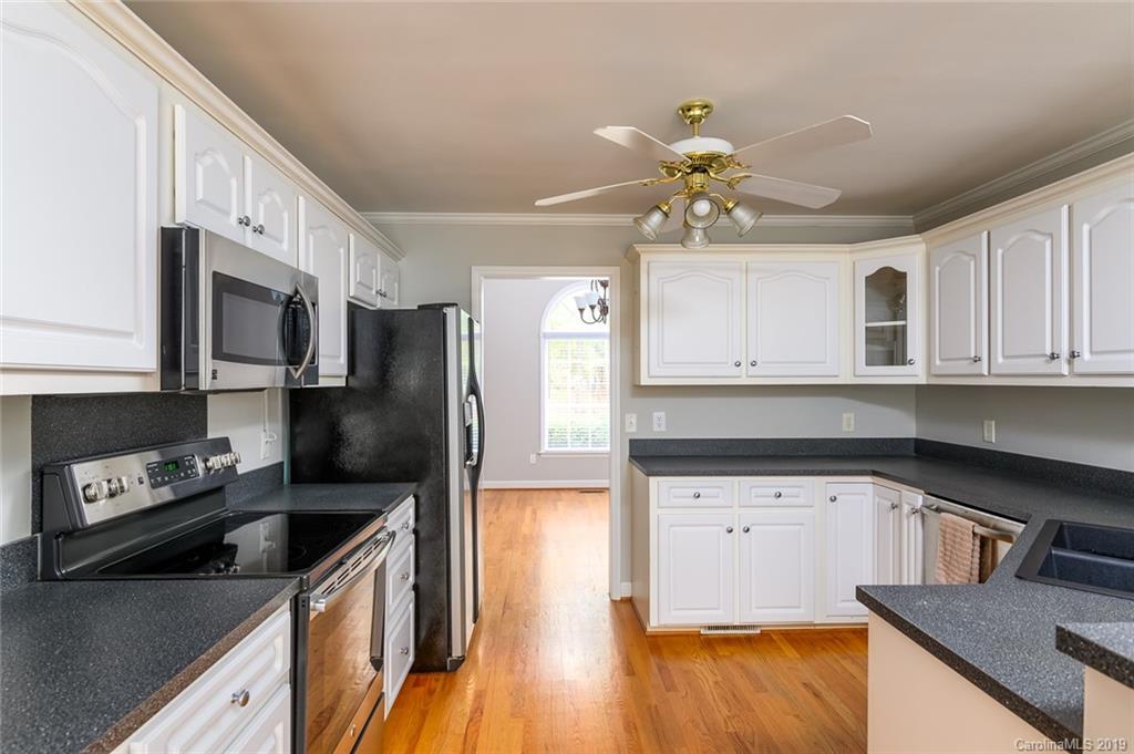 7403 Davis Road Waxhaw, NC 28173 - Photo 9 of 25 Gallery Image 9