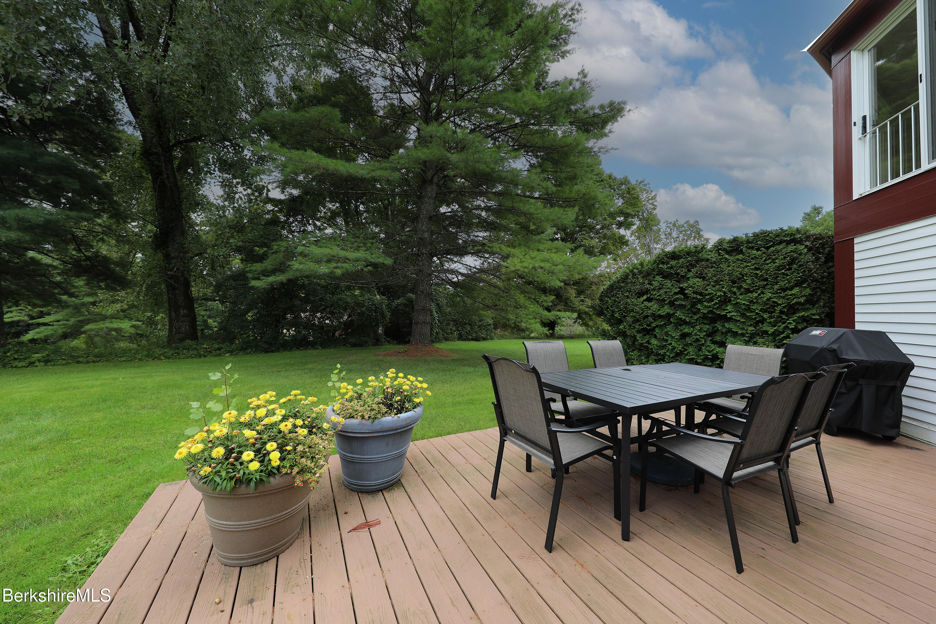 19 Hawthorne Road, Unit GH 8 Stockbridge, MA 01240 - Photo 41 of 53 Private deck