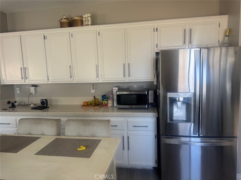 1059 Silvercreek Road Corona, CA 92882 - Photo 6 of 54