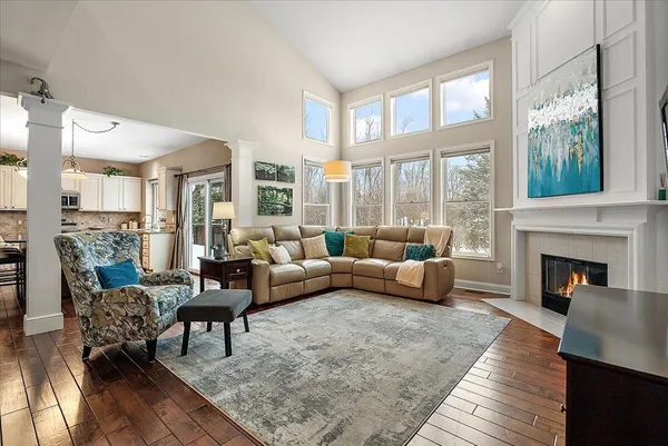 $890,000 | 4406 Hickory Grove Court Northeast, Ada, MI 49301