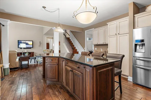 $890,000 | 4406 Hickory Grove Court Northeast, Ada, MI 49301