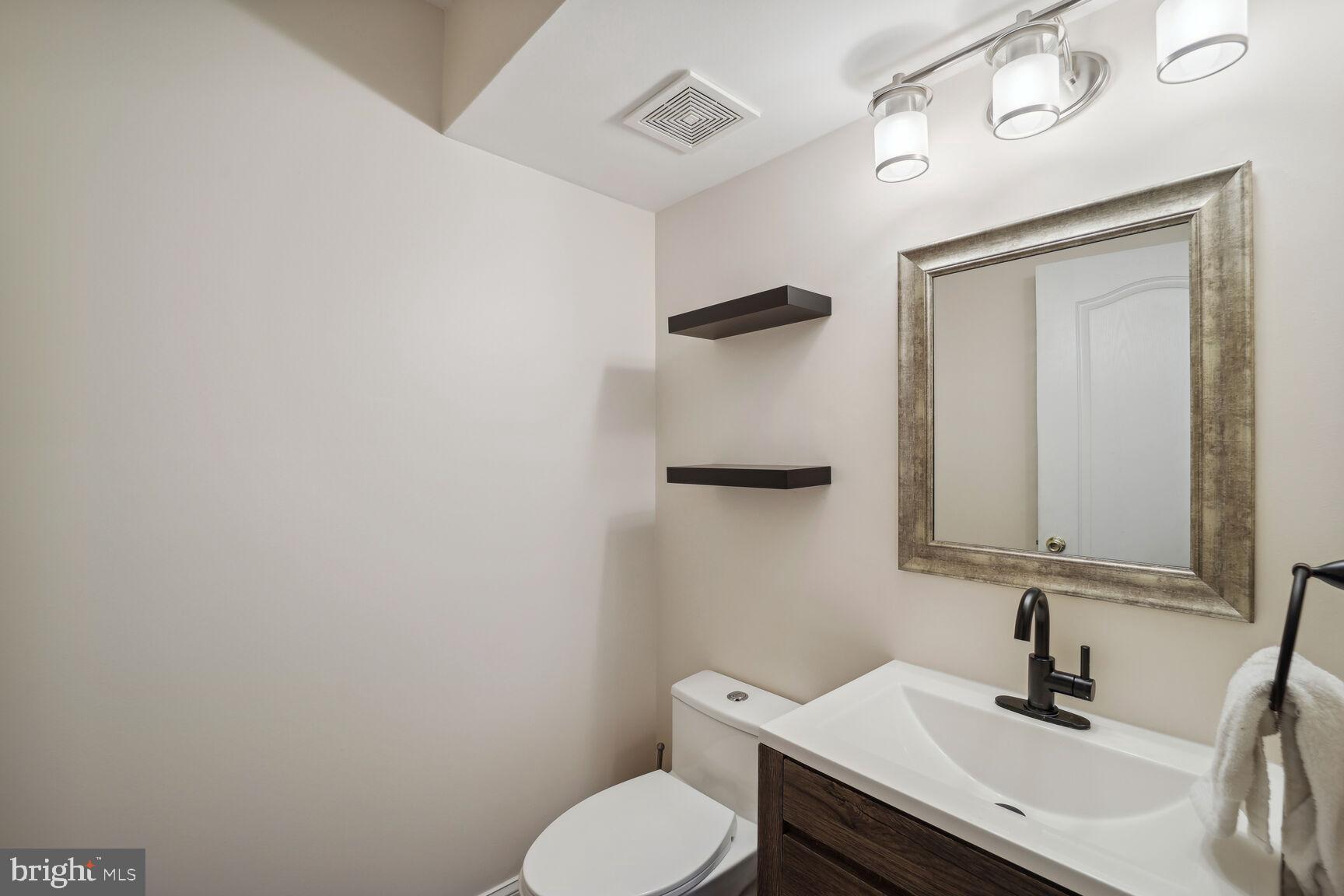 4602 Muscoti Way Bowie, MD 20720 - Photo 17 of 58 Powder room