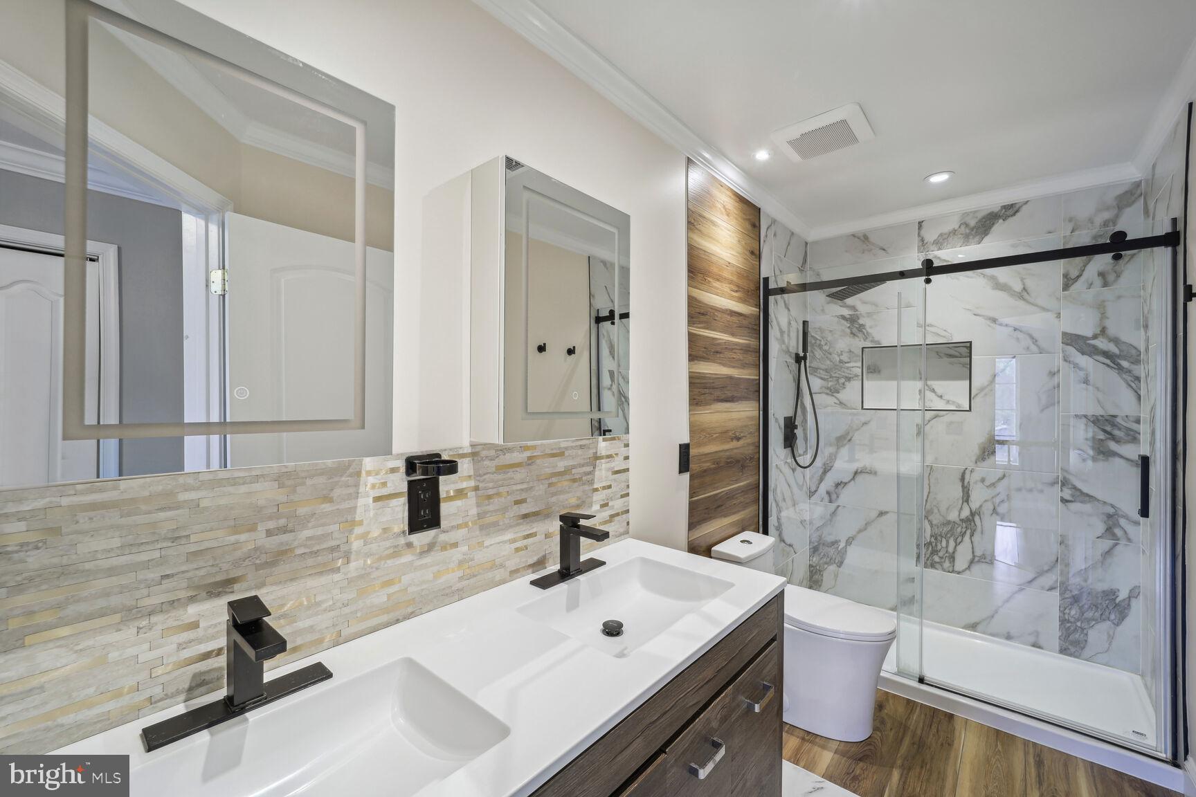 4602 Muscoti Way Bowie, MD 20720 - Photo 34 of 58 Hallway Bathroom