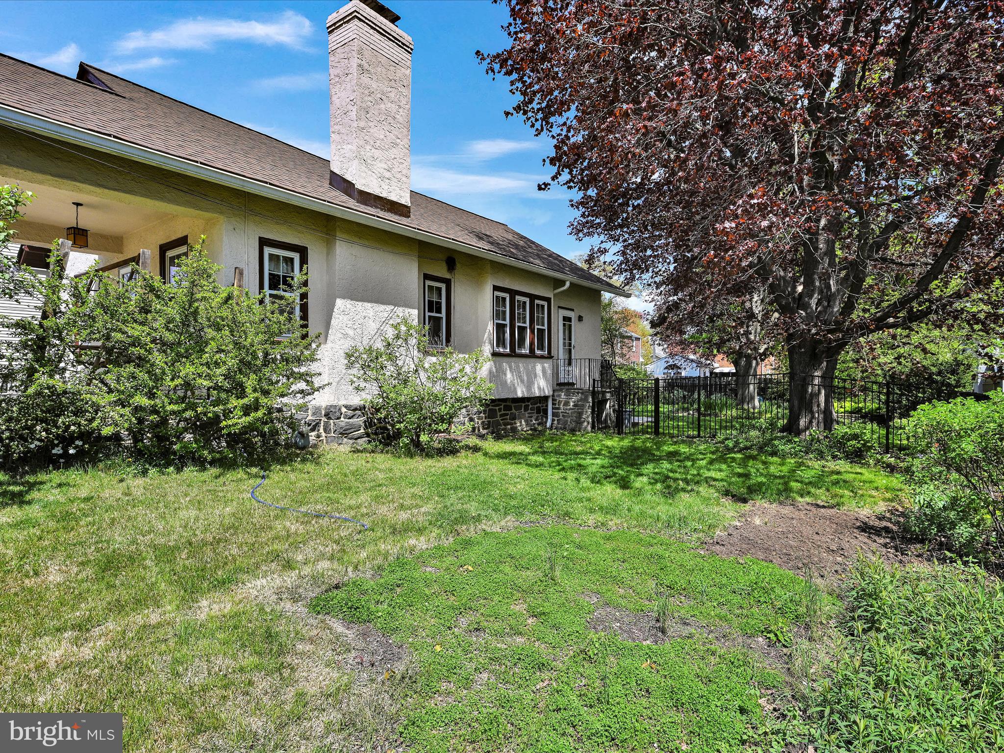 1421 Kingsley Road Havertown, PA 19083 - Photo 30 of 35 Side Yard