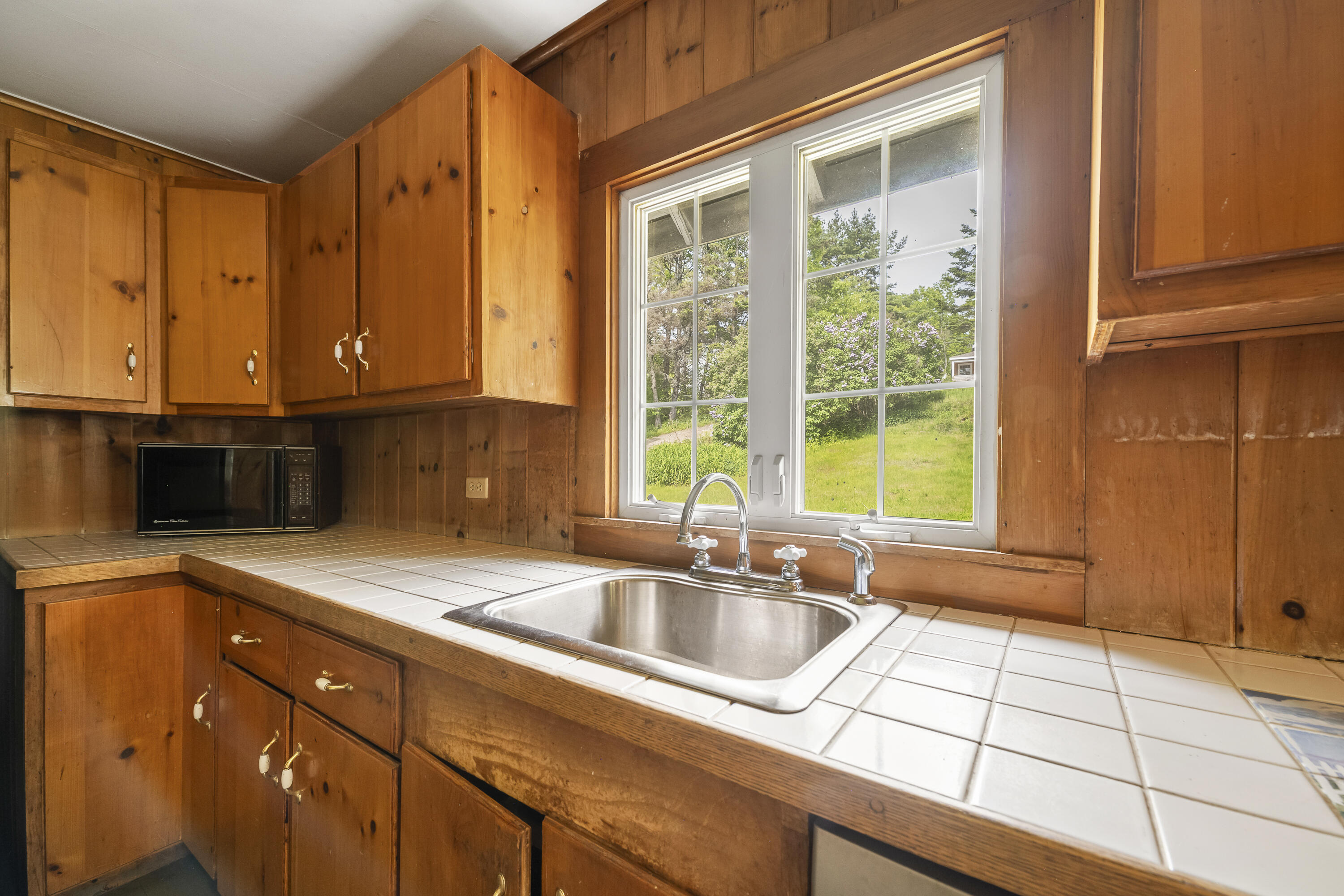 193 Lobster Cove Road Boothbay Harbor, ME 04538 - Photo 22 of 40 33-193 Lobster Cove Rd, Boothbay Harbor,