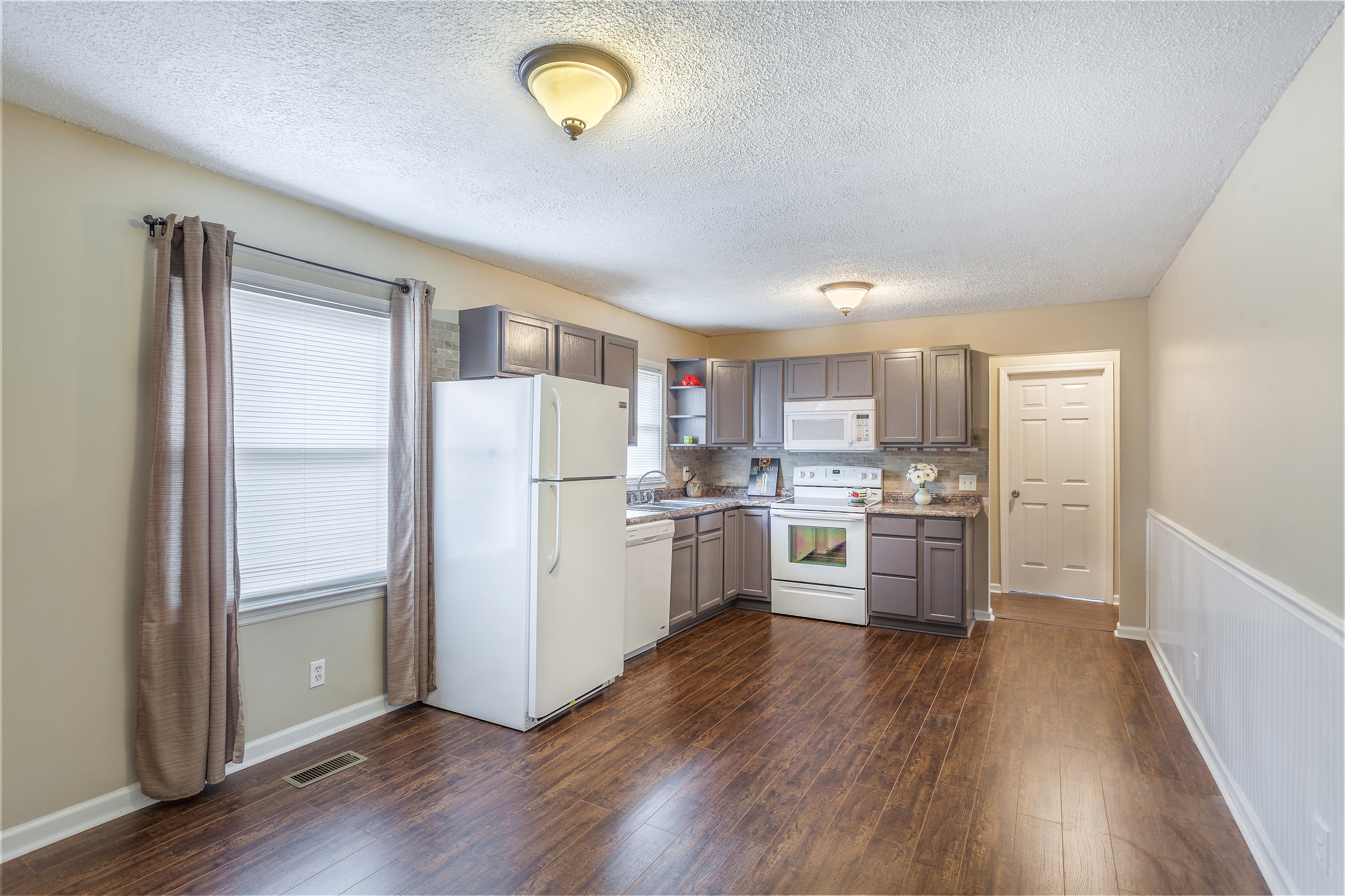 3904 Bennett Road Chattanooga, TN 37412 - Photo 4 of 11 Dining_Kitchen