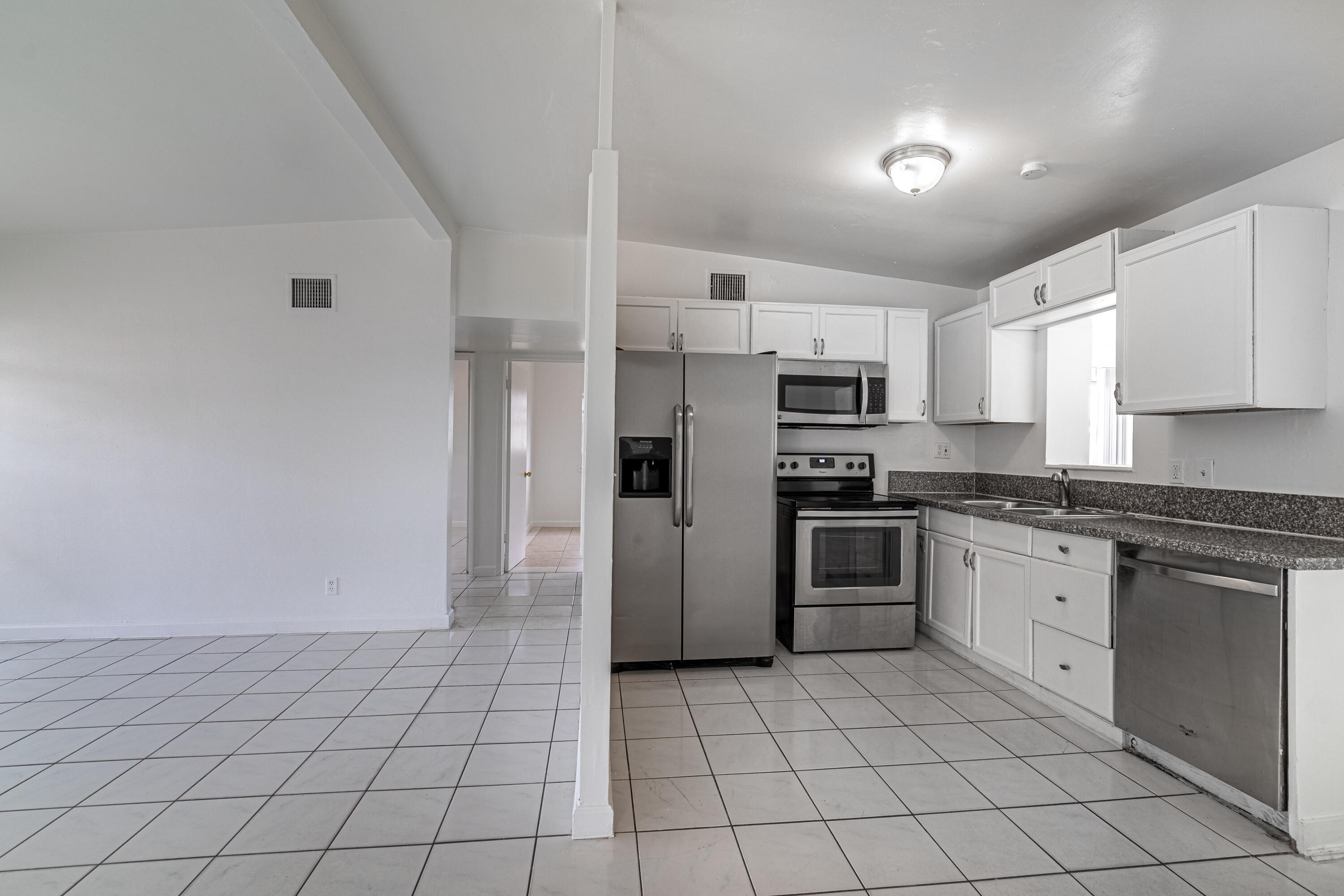 5652 South Rue Road West Palm Beach, FL 33415 - Photo 13 of 30 Kitchen-Livingroom-B