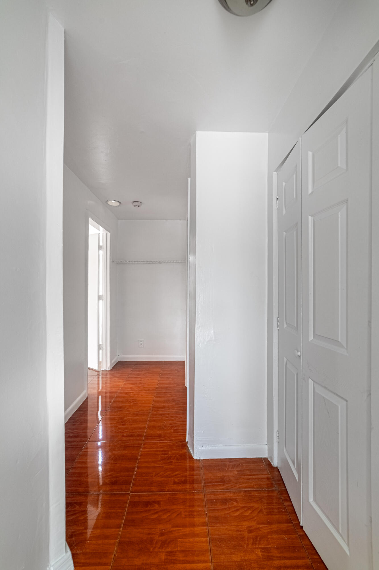 5652 South Rue Road West Palm Beach, FL 33415 - Photo 18 of 30 Hallway