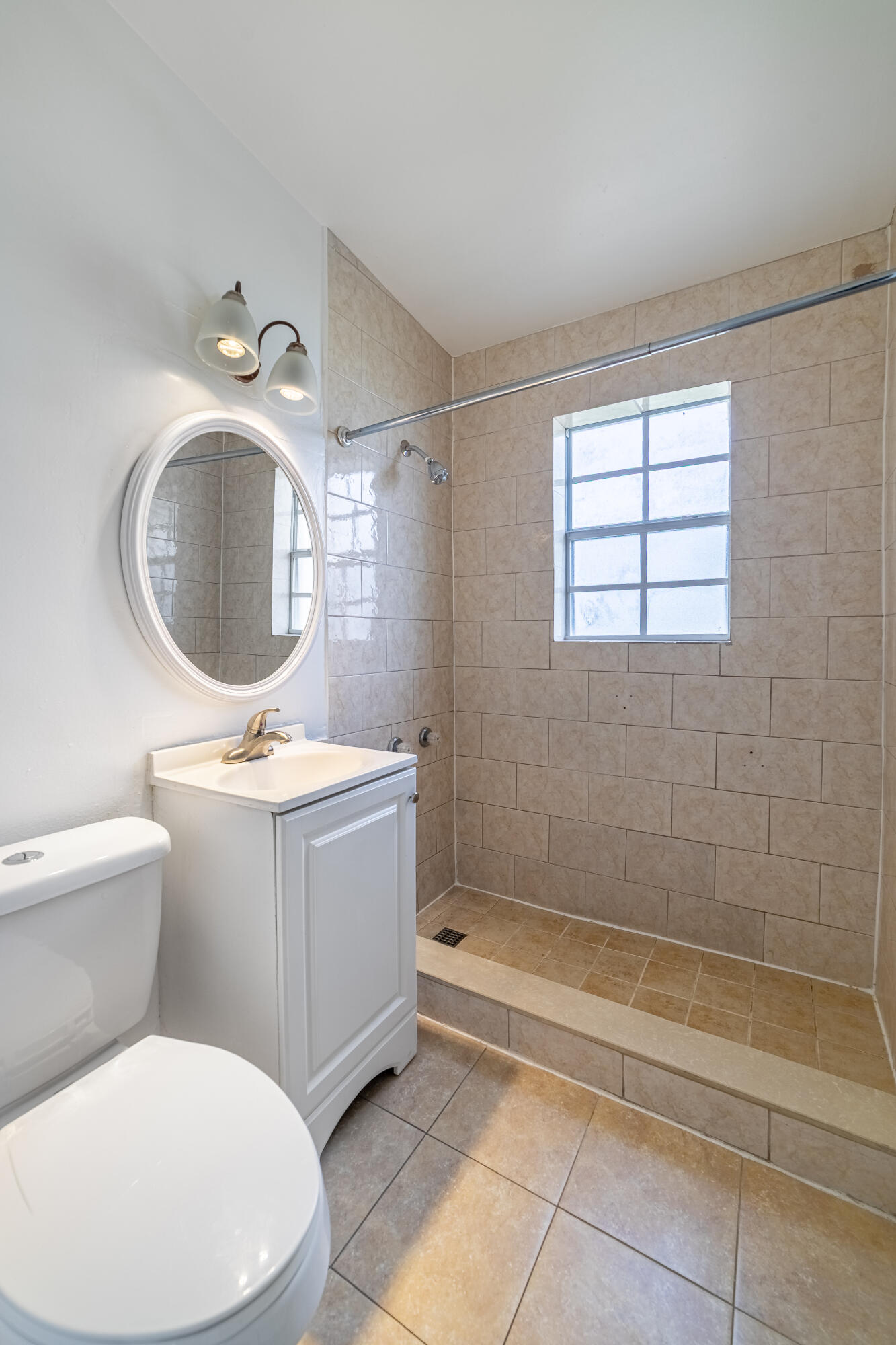 5652 South Rue Road West Palm Beach, FL 33415 - Photo 26 of 30 Bathroom2